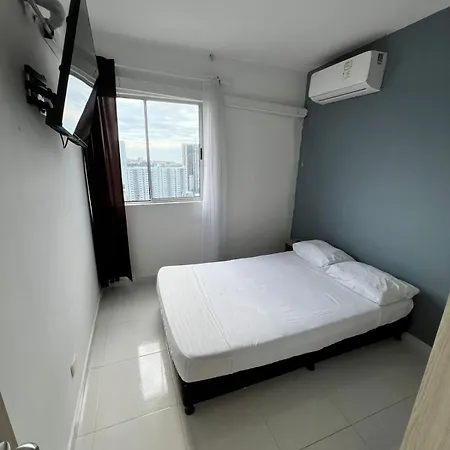 Amazing 22 Floor W Roof Pool Apartamento Cartagena